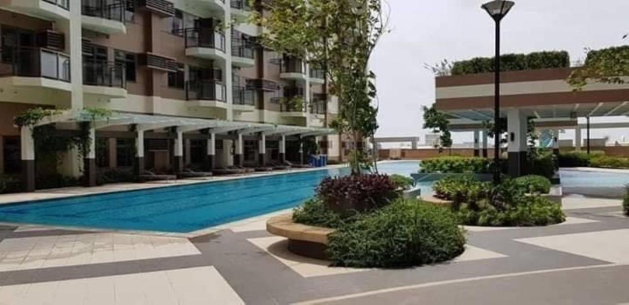 Aparthotel The Radiance Manila Bay Pasay Exterior foto